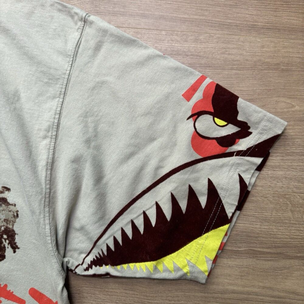 Vintage Y2K Akademiks 3XL AOP All Over Print Graphic Streetwear T-Shirt Cream - Picture 4 of 9